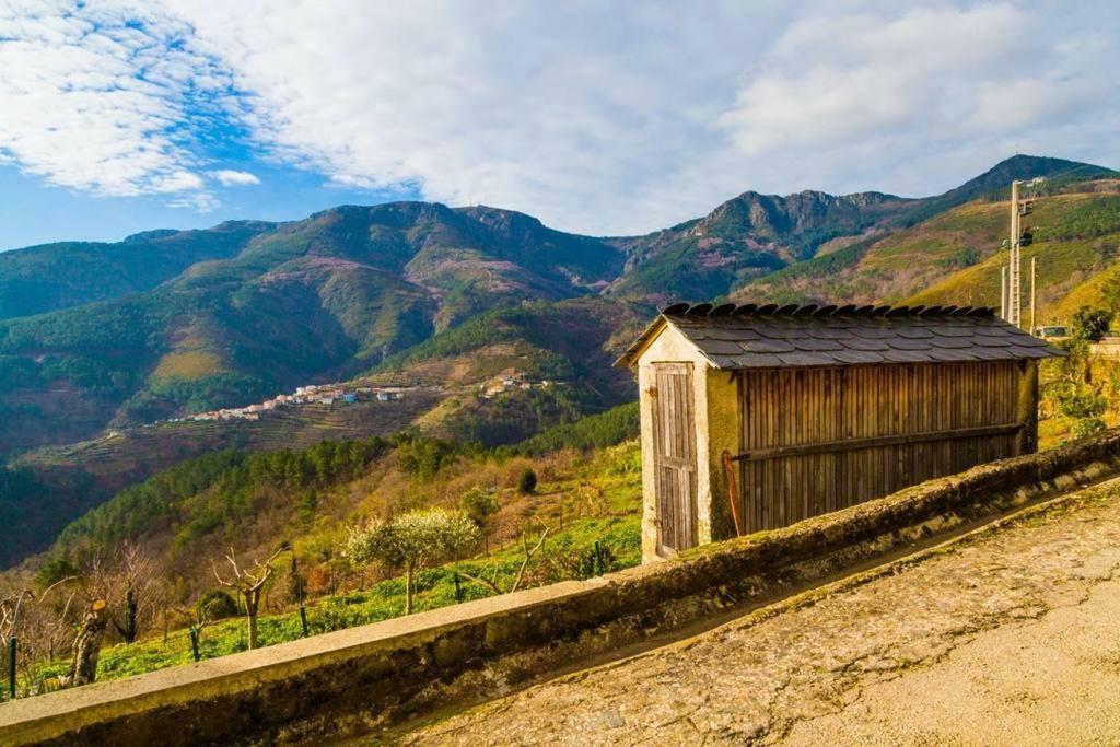 "Casa Do Avo Patricio" Mountain Experience Villa Parada  Luaran gambar